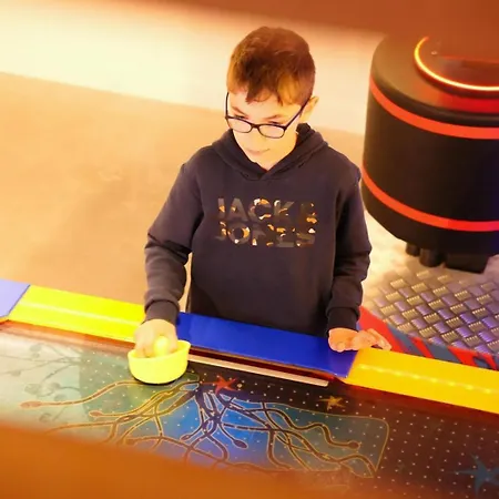 Campi Houseboat Lathum