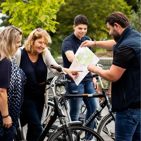 Campi Houseboat Resort Lathum