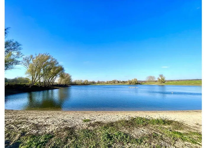 Semesteranläggning (resort) Campi Houseboat