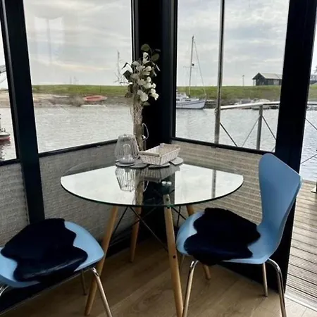 Rezort Campi Houseboat