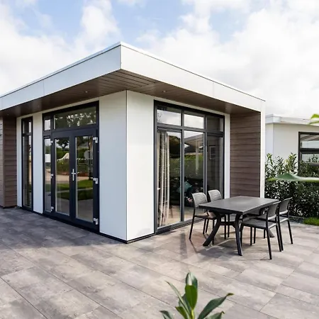 Campi Houseboat Resort *