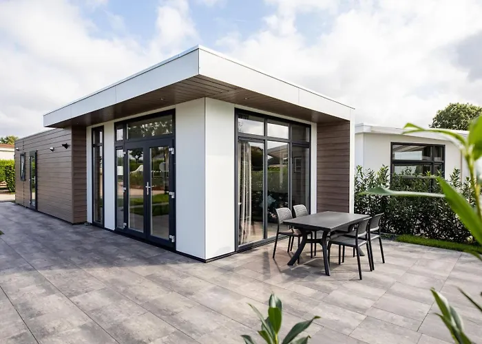 Campi Houseboat Resort *